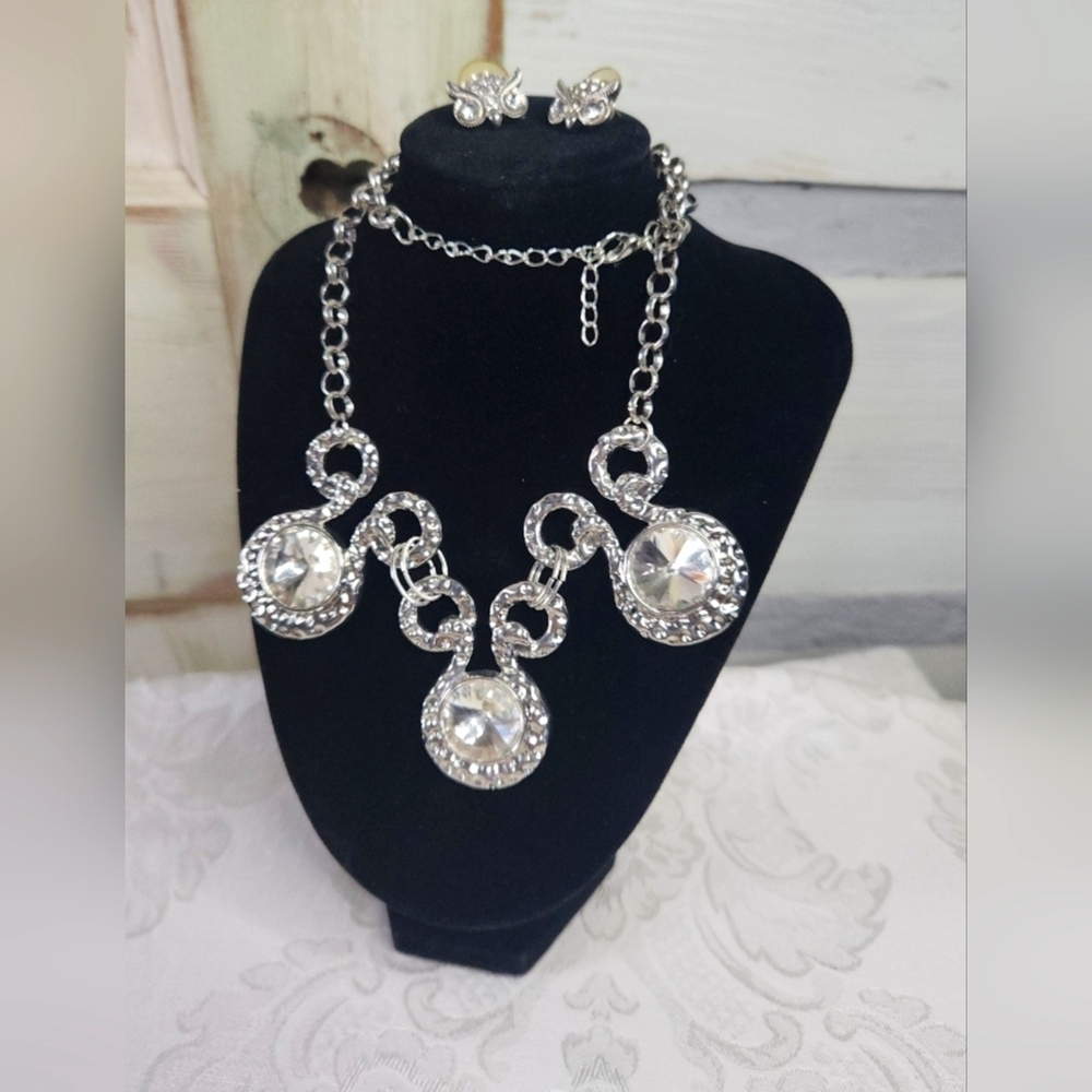 Silvertone Necklace and Earrings Set Owls Choker 24 Inch - Picture 2 of 8